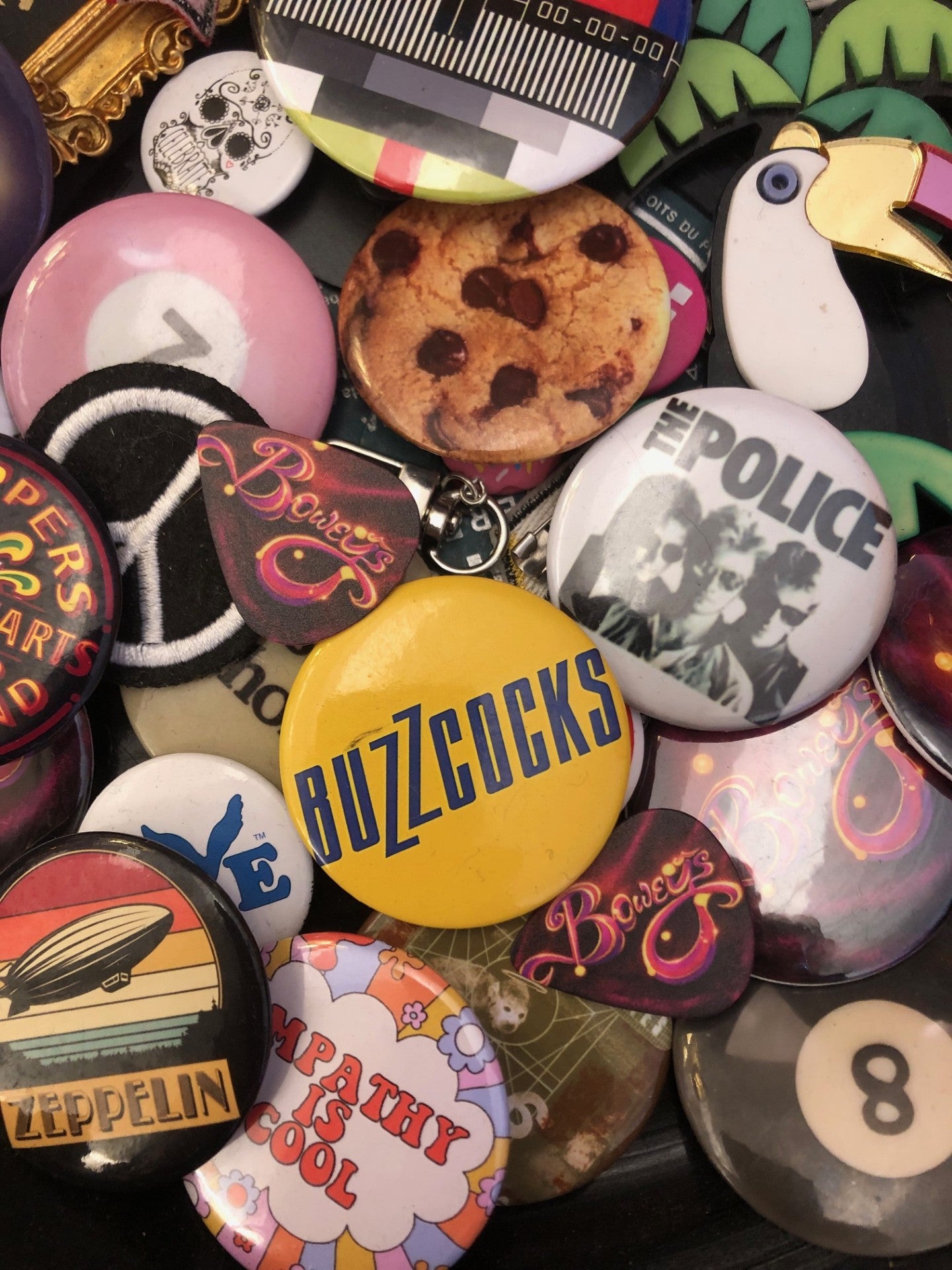 Boweys Collectible Guitar Picks